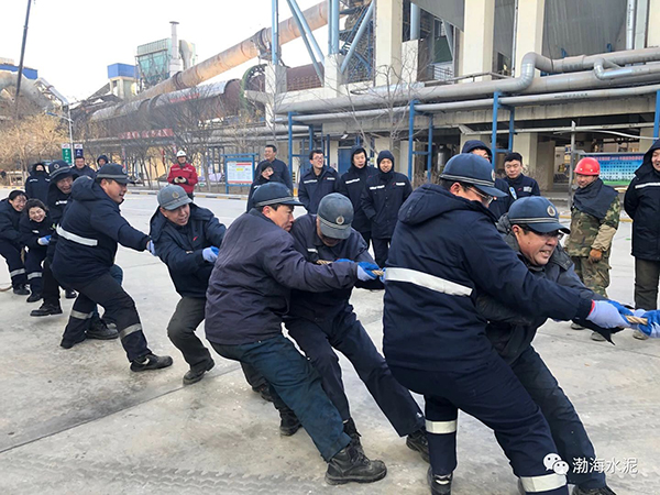 公司舉辦“愛我中華，慶祝新中國70周年”職工拔河、趣味運動聯(lián)誼賽——剪影